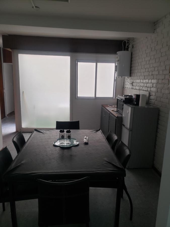 Departamento Ubicadisimo Calle Chile Con Estacionamiento Incluido Capital Mendoza 2 Apartment Bagian luar foto
