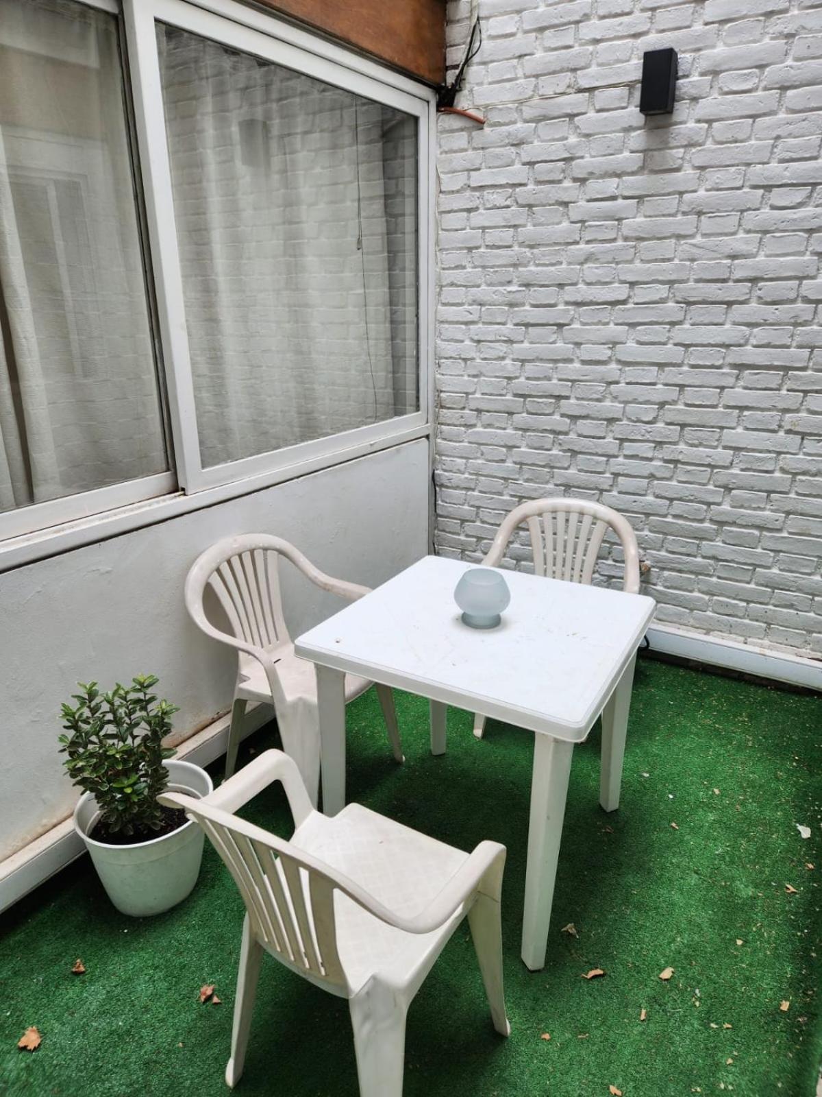 Departamento Ubicadisimo Calle Chile Con Estacionamiento Incluido Capital Mendoza 2 Apartment Bagian luar foto