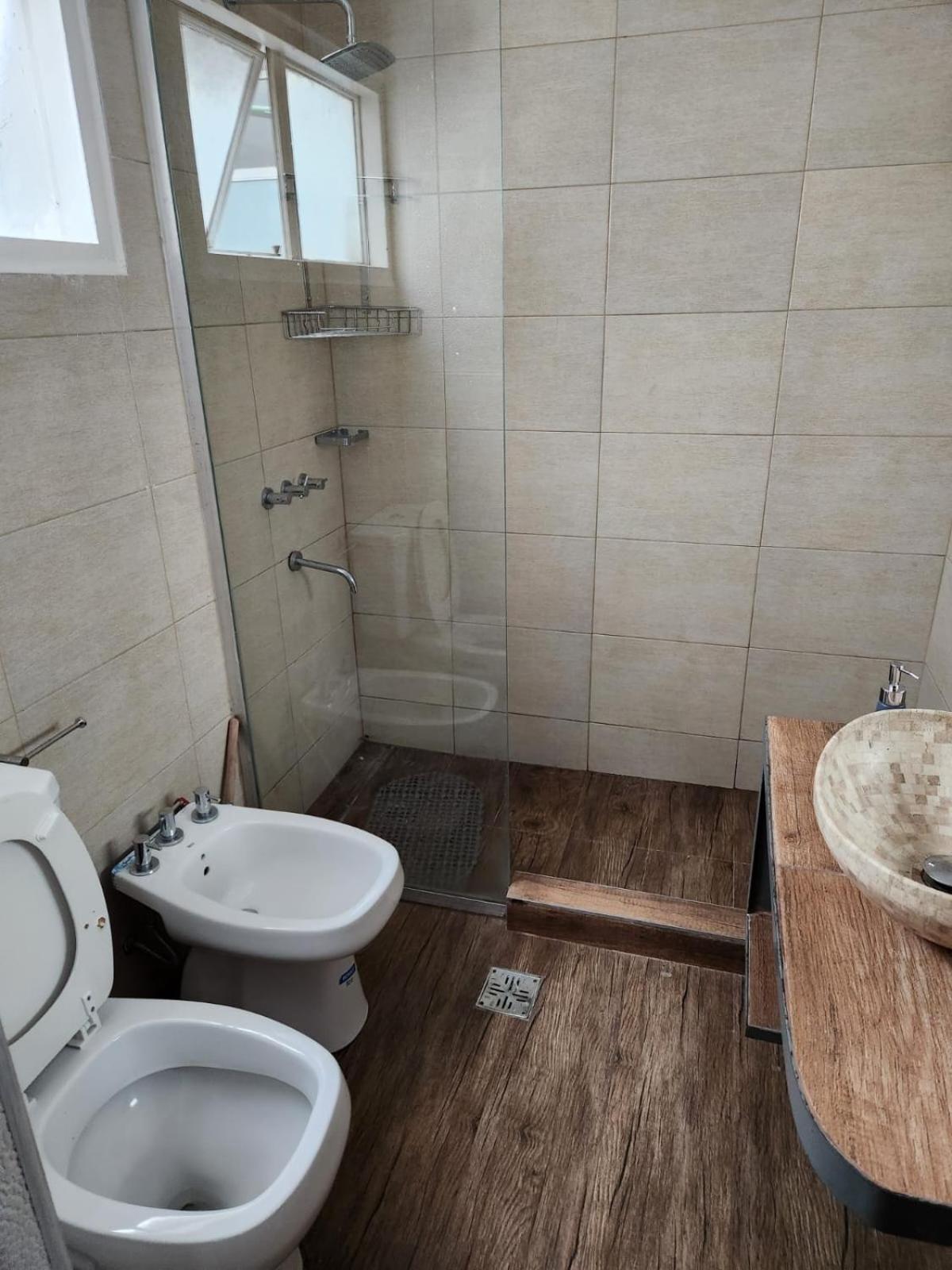 Departamento Ubicadisimo Calle Chile Con Estacionamiento Incluido Capital Mendoza 2 Apartment Bagian luar foto