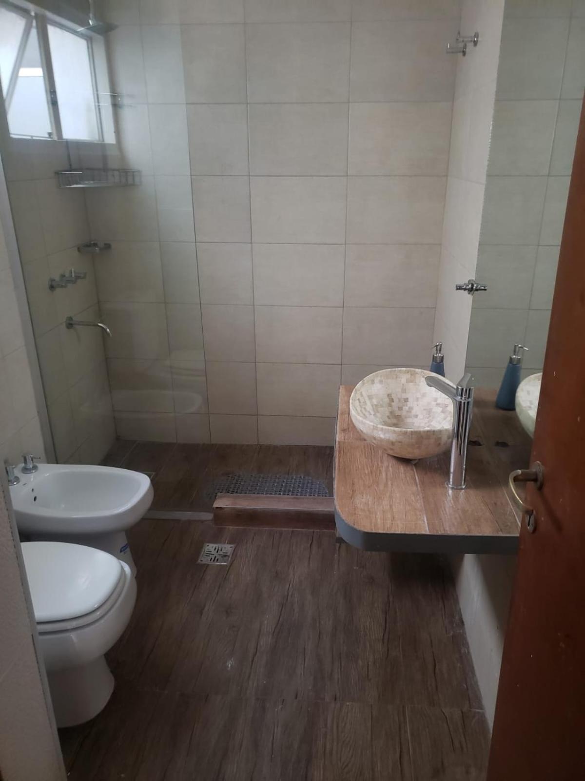 Departamento Ubicadisimo Calle Chile Con Estacionamiento Incluido Capital Mendoza 2 Apartment Bagian luar foto
